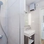 Apartman Summer Romance