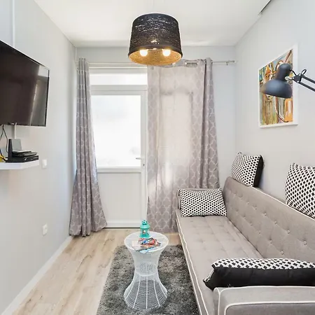 Summer Romance Apartment