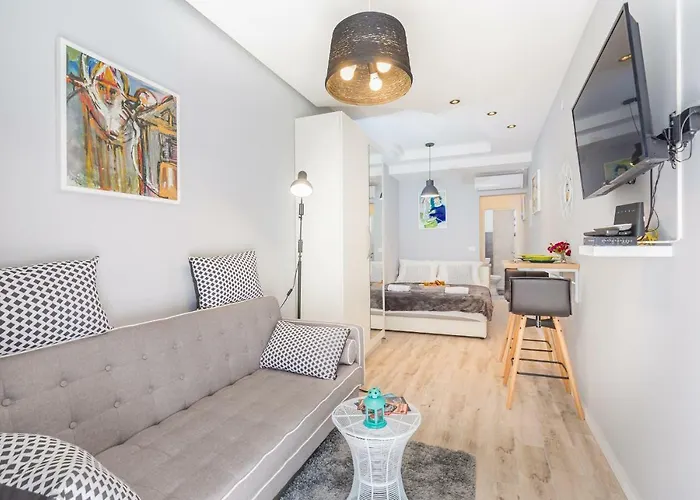 Summer Romance Ντουμπρόβνικ